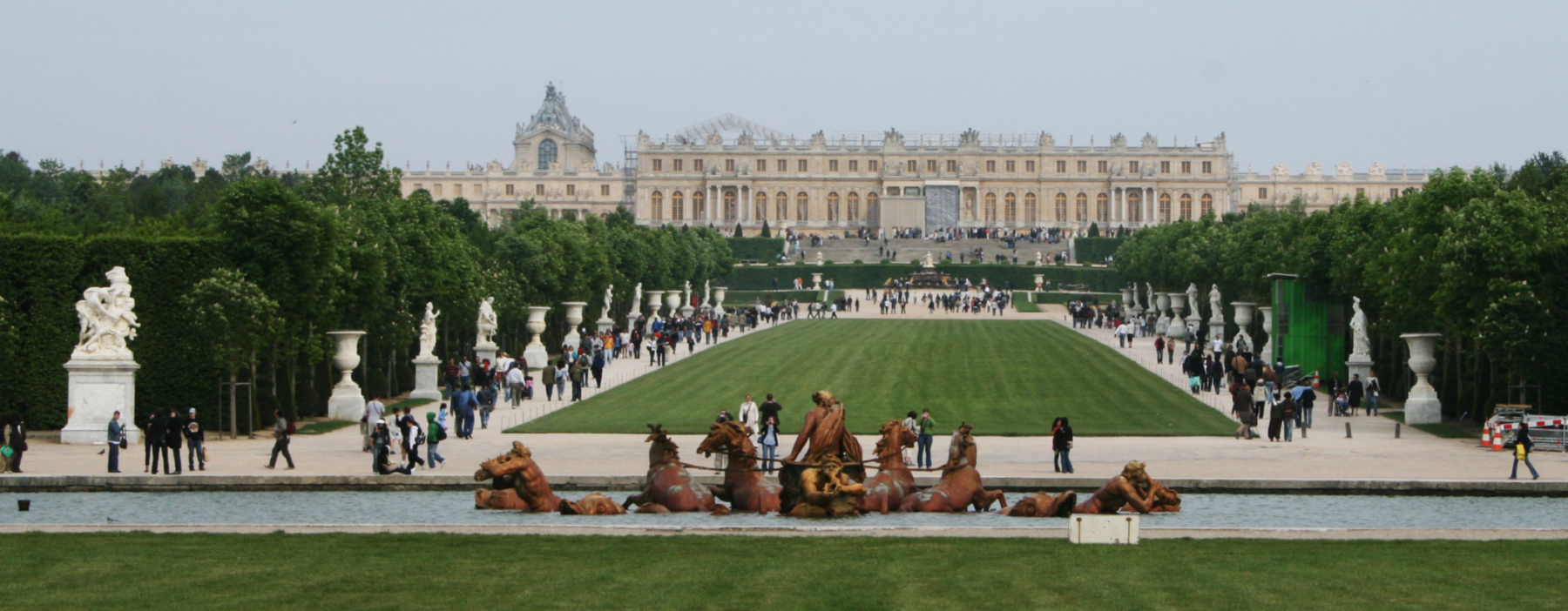 رحلة سفر في فرنسا عائلة